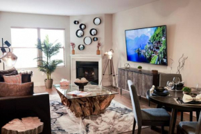 1 Bedroom XL Condo with King bed, Garden View, Parking Included